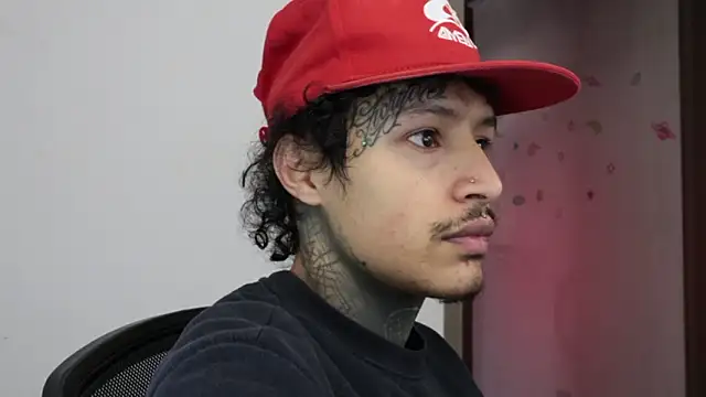 trieone online show from 02/02/26, 12:37