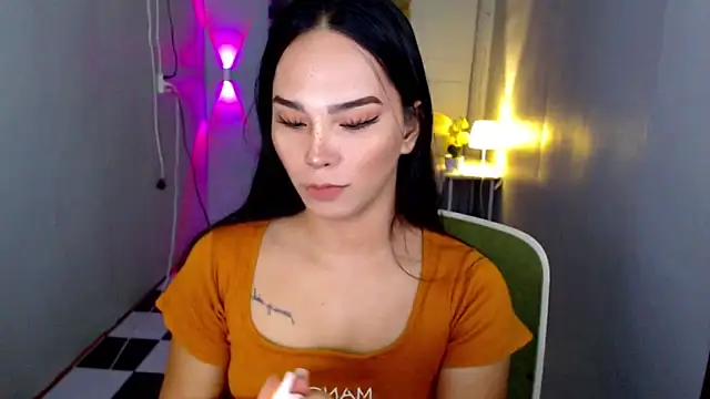 urnaughtydolly69 online show from 04/03/26, 03:32