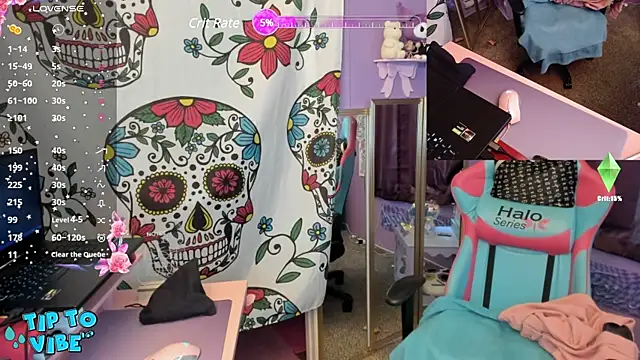 Snapshot of lolabunny9 chatting on 12/04/24, 05:11 lolabunny9 online show from 12/04/24, 05:11