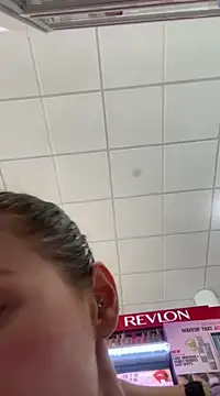 Snapshot of lolabunny9 chatting on 12/18/24, 06:46 lolabunny9 online show from 12/18/24, 06:46