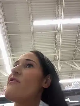 Snapshot of lolabunny9 chatting on 01/11/25, 09:46 lolabunny9 online show from 01/11/25, 09:46