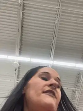 Snapshot of lolabunny9 chatting on 01/13/25, 06:38 lolabunny9 online show from 01/13/25, 06:38