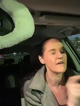 Snapshot of lolabunny9 chatting on 01/25/25, 11:22 lolabunny9 online show from 01/25/25, 11:22