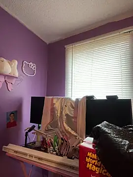 Snapshot of lolabunny9 chatting on 02/08/25, 09:46 lolabunny9 online show from 02/08/25, 09:46