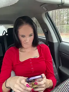 Snapshot of lolabunny9 chatting on 02/21/25, 03:32 lolabunny9 online show from 02/21/25, 03:32