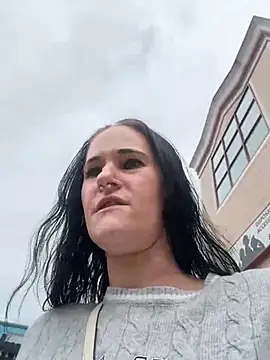 Snapshot of lolabunny9 chatting on 03/09/25, 04:00 lolabunny9 online show from 03/09/25, 04:00