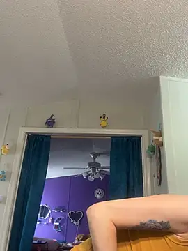 Snapshot of lolabunny9 chatting on 03/16/25, 02:00 lolabunny9 online show from 03/16/25, 02:00