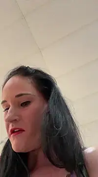 Snapshot of lolabunny9 chatting on 03/20/25, 04:09 lolabunny9 online show from 03/20/25, 04:09