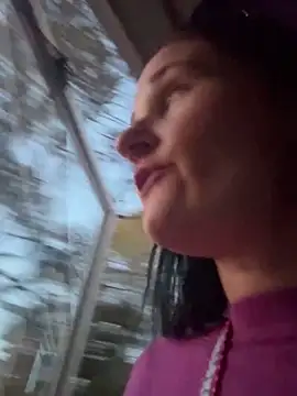 Snapshot of lolabunny9 chatting on 03/21/25, 11:45 lolabunny9 online show from 03/21/25, 11:45