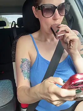 lolabunny9 online show from 03/28/26, 03:55