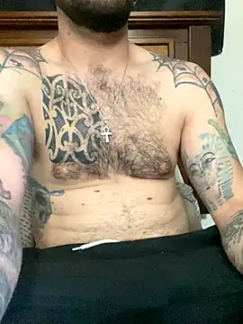 pose14 online show from 09/13/25, 10:59