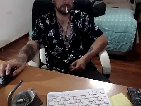 pose14 online show from 03/08/26, 10:08