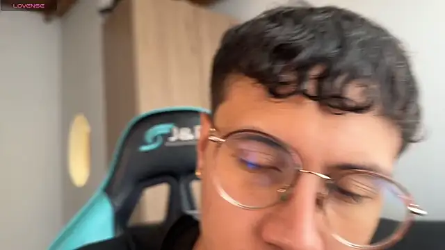 LeaneSeb online show from 04/04/26, 02:47