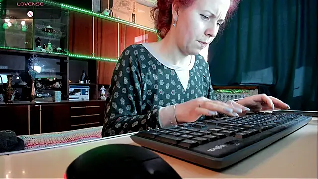 pa1e pr1ncess online show from 03/04/25, 12:01