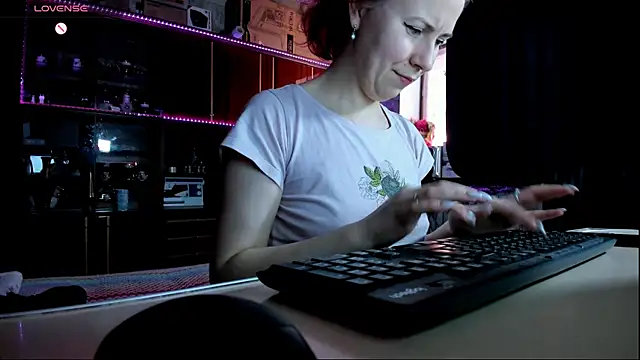 pa1e pr1ncess online show from 03/10/25, 11:53