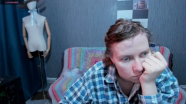 pa1e pr1ncess online show from 10/18/25, 07:42