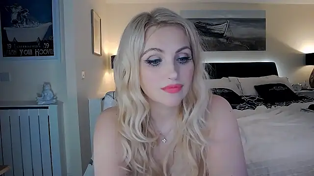 Snapshot of AlbanyWhite chatting on 01/14/26, 06:35 AlbanyWhite online show from 01/14/26, 06:35