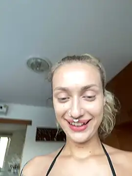 MonicaMilz online show from 02/03/25, 10:36