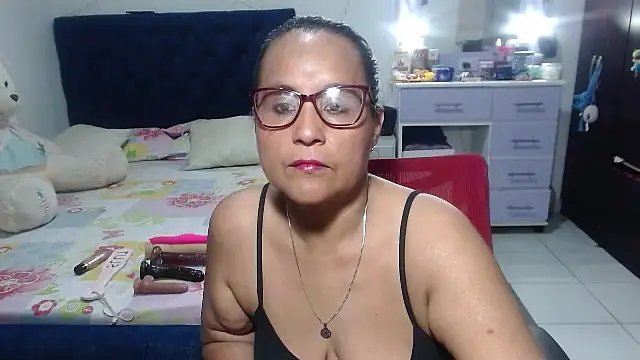 pervert mommy  online show from 04/18/26, 10:19