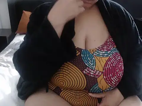 XHotJuicyBootyXX online show from 07/28/26, 09:48