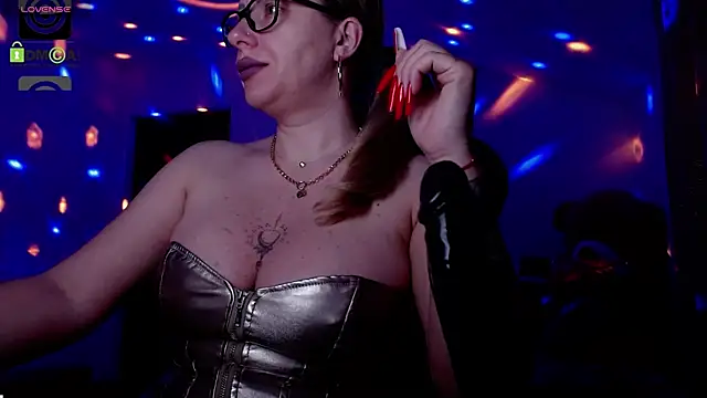 SonyaDevon online show from 02/12/25, 04:12