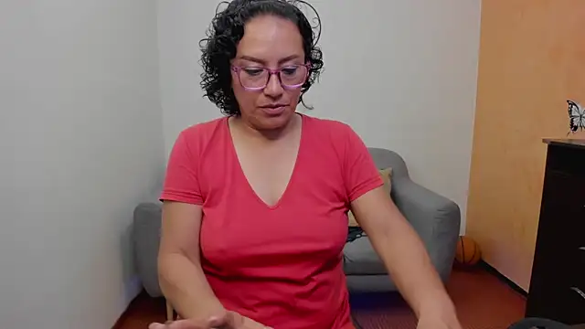 Snapshot of scarlet_wet chatting on 06/02/26, 11:18 scarlet wet online show from 06/02/26, 11:18