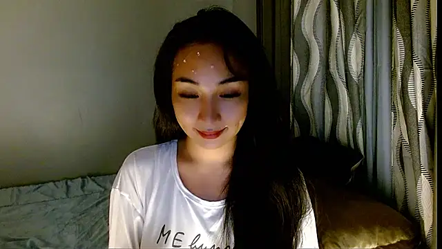 SweetLilly 18 online show from 03/12/26, 12:00