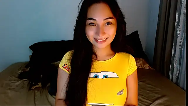 SweetLilly 18 online show from 04/05/26, 03:36