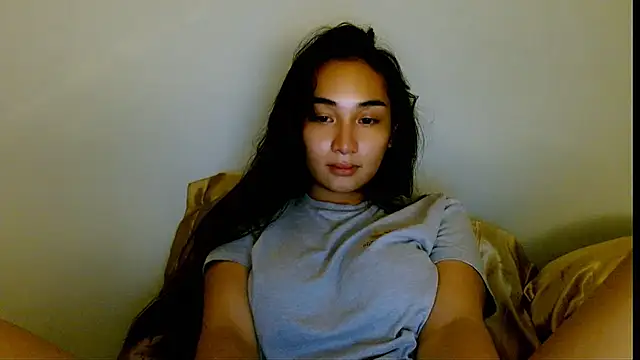 SweetLilly 18 online show from 04/12/26, 02:55