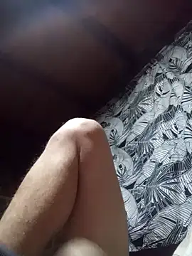 Snapshot of Kissingplay chatting on 11/06/25, 08:32 Kissingplay online show from 11/06/25, 08:32