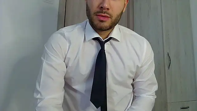 Justynn1 online show from 03/23/25, 06:37