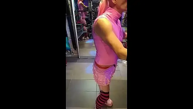 Snapshot of fetishboyzz chatting on 09/30/25, 11:43 fetishboyzz online show from 09/30/25, 11:43