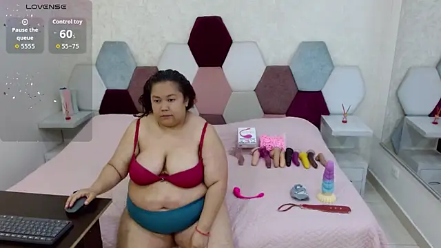 angel blue online show from 10/28/25, 02:09