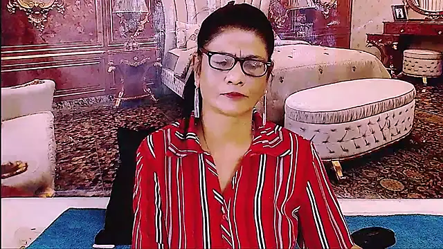 IndianAllure online show from 04/21/26, 06:09