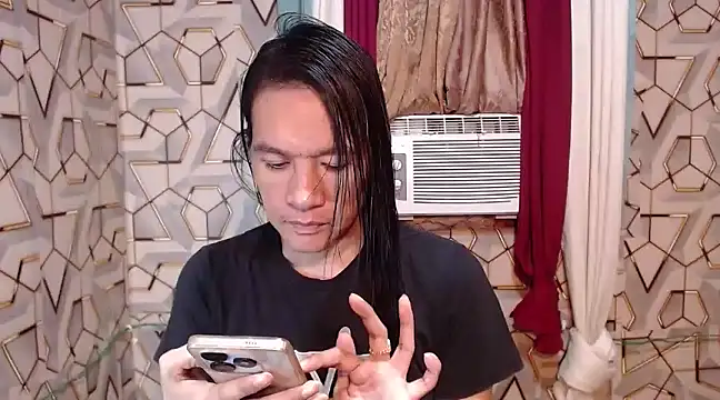 tshugecumxxx online show from 01/11/25, 12:50