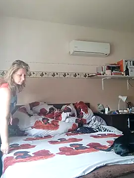 Elza01 online show from 04/29/26, 05:11