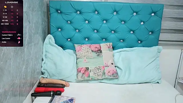 MAARYMOON online show from 12/16/24, 11:12