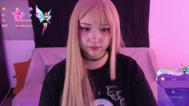 Snapshot of KuroChan420 chatting on 12/10/24, 10:26 KuroChan420 online show from 12/10/24, 10:26