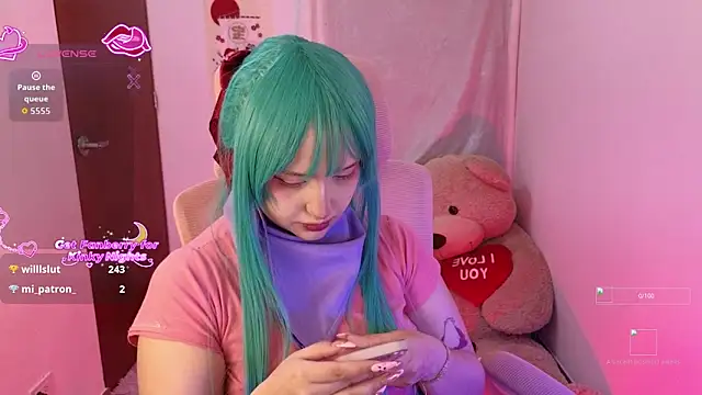 Snapshot of KuroChan420 chatting on 10/24/25, 11:34 KuroChan420 online show from 10/24/25, 11:34