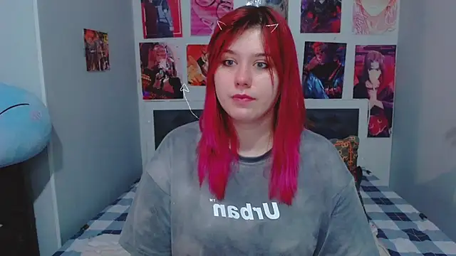 MikaMoonn online show from 12/28/24, 12:26