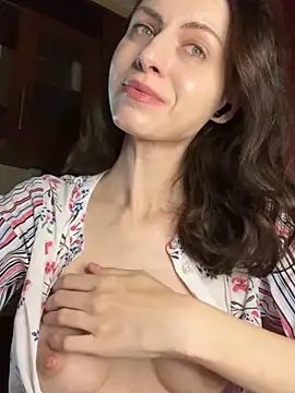 MissAnuta online show from 10/28/25, 12:36