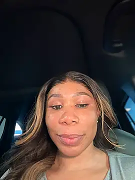 Snapshot of Belle___ chatting on 01/18/25, 07:15 Belle online show from 01/18/25, 07:15