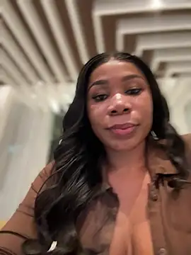 Snapshot of Belle___ chatting on 02/09/25, 12:17 Belle online show from 02/09/25, 12:17