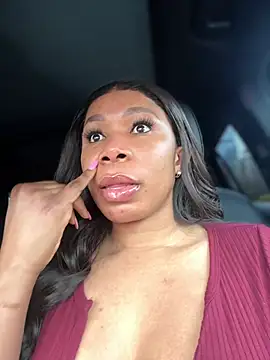 Snapshot of Belle___ chatting on 02/09/25, 01:56 Belle online show from 02/09/25, 01:56