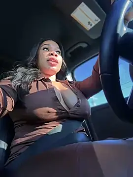 Snapshot of Belle___ chatting on 02/21/25, 02:38 Belle online show from 02/21/25, 02:38