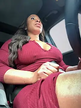 Snapshot of Belle___ chatting on 03/15/25, 01:51 Belle online show from 03/15/25, 01:51