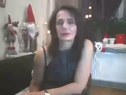 Snapshot of DreamMarianna chatting on 01/14/25, 09:51 DreamMarianna online show from 01/14/25, 09:51