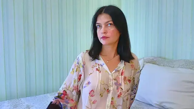  Lily  online show from 10/30/25, 06:59