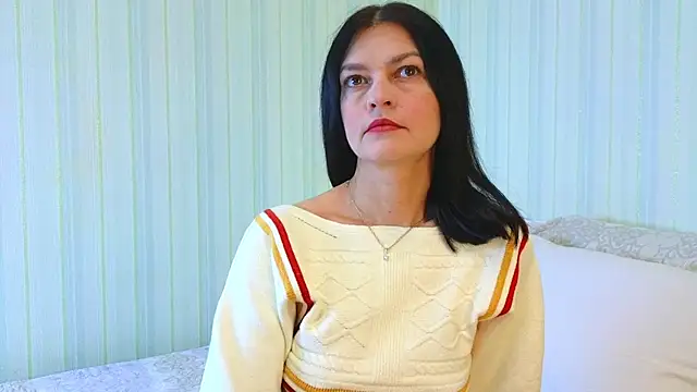  Lily  online show from 12/03/25, 08:12