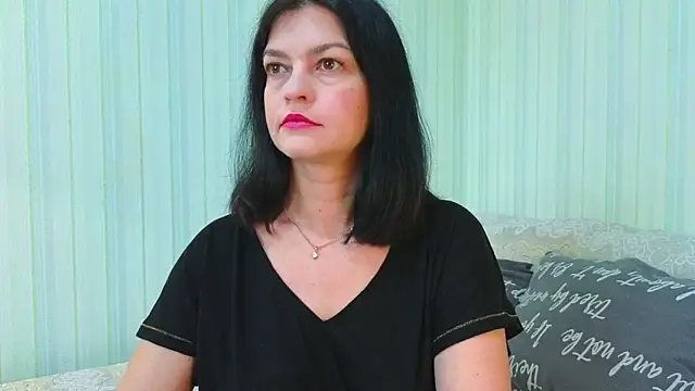  Lily  online show from 04/24/26, 08:50